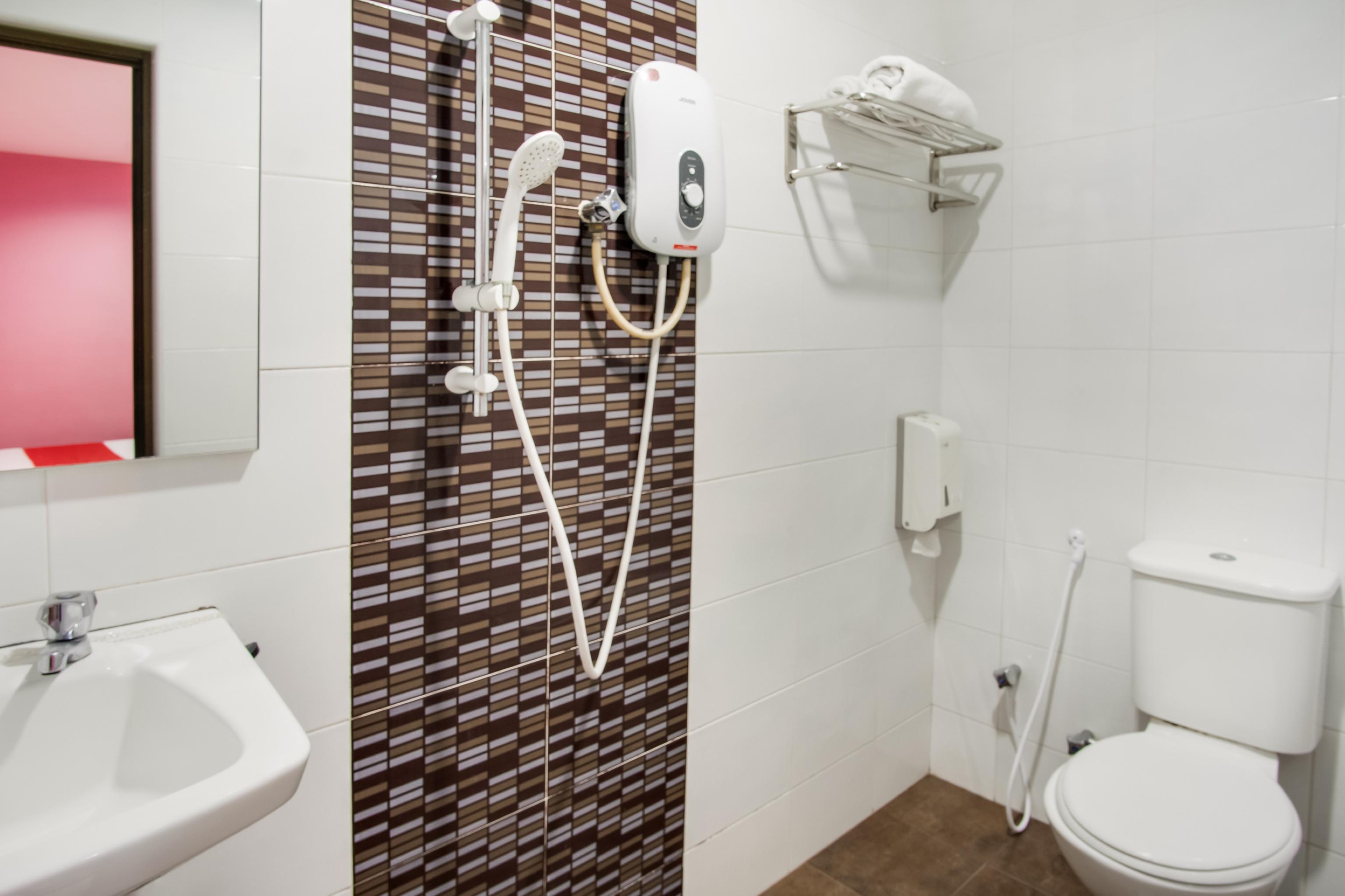 Oyo 89480 Dream House Hotel Skudai Zewnętrze zdjęcie