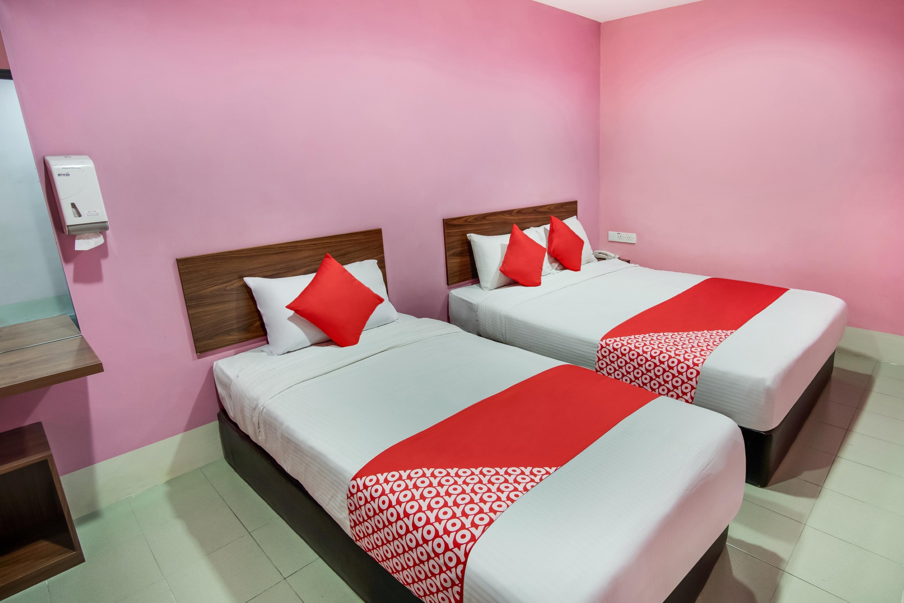 Oyo 89480 Dream House Hotel Skudai Zewnętrze zdjęcie