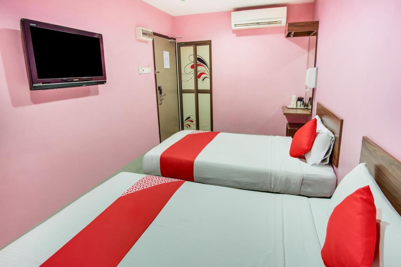 Oyo 89480 Dream House Hotel Skudai Zewnętrze zdjęcie